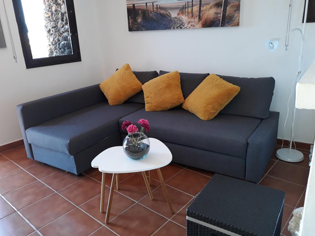 Loft La Tahonilla Guest House ติอาส ภายนอก รูปภาพ