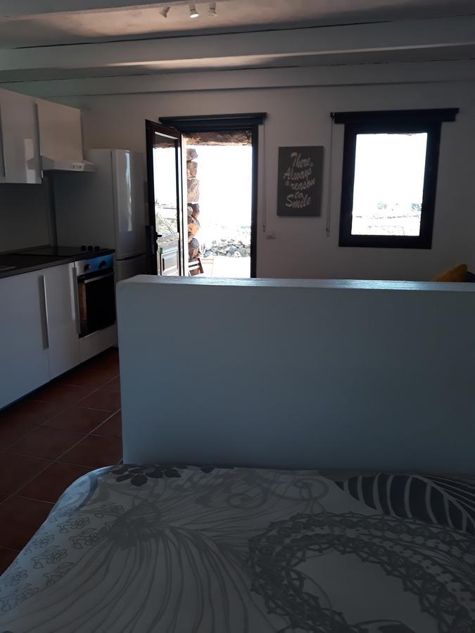Loft La Tahonilla Guest House ติอาส ภายนอก รูปภาพ