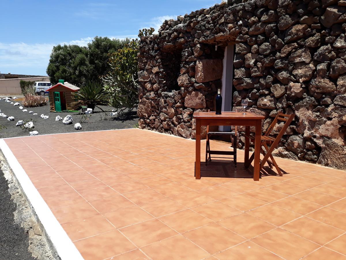 Loft La Tahonilla Guest House ติอาส ภายนอก รูปภาพ